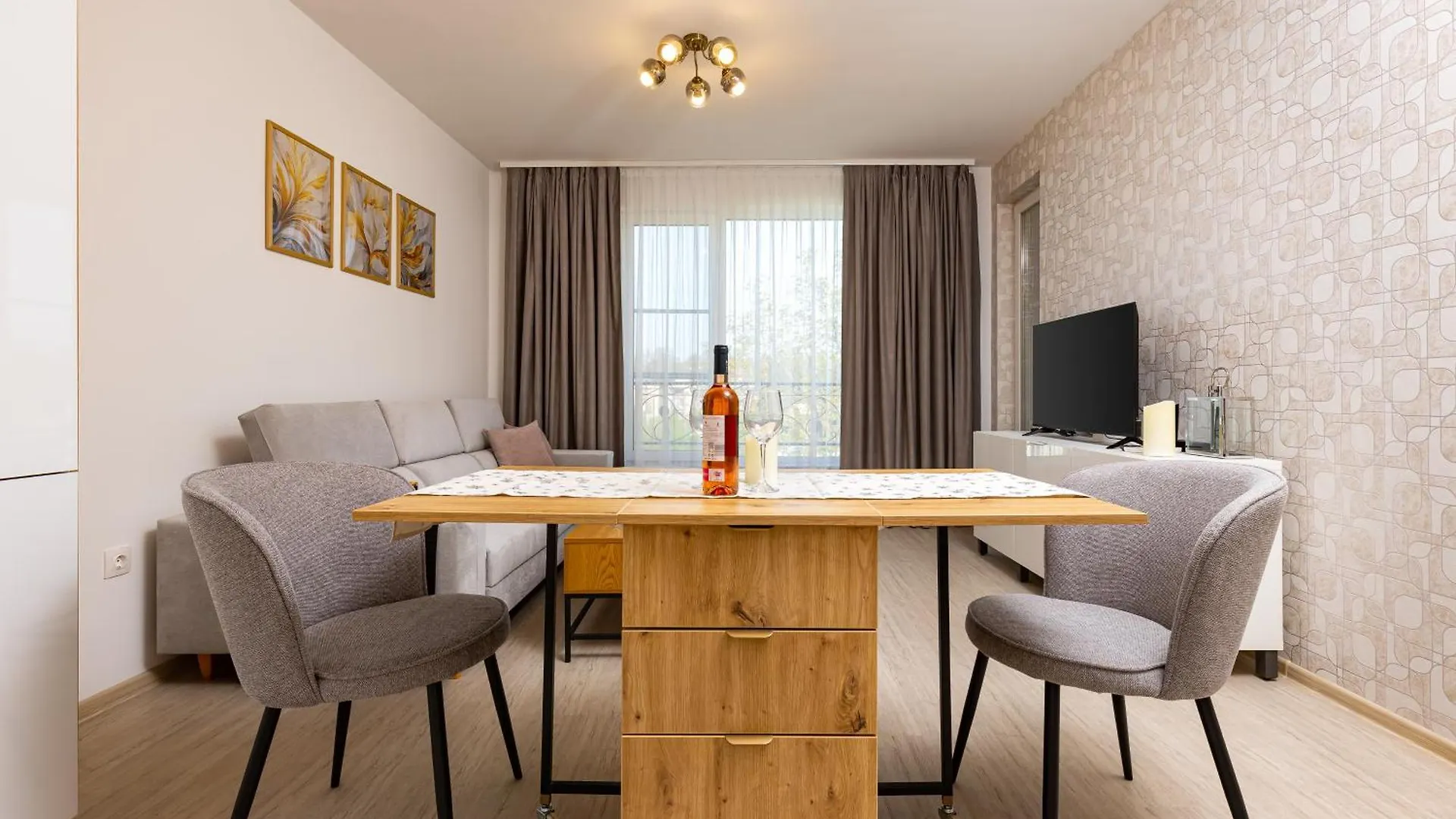 Magnolia Gardens -1Bd With Balcony & Parking Daire Filibe